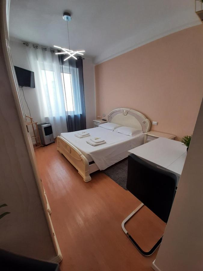 Standard Double Room Private Bathroom