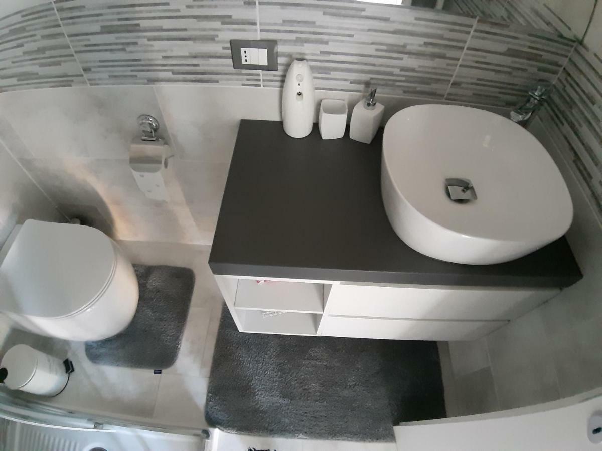 Deluxe Double Room Private Bathroom